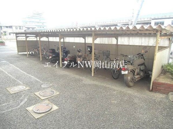 岡山駅 バス30分  福浜小学校前バス停下車：停歩3分 3階の物件内観写真